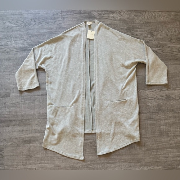 NWT DONNI. Ribbed Cream Cardigan Size: OS - Picture 2 of 11